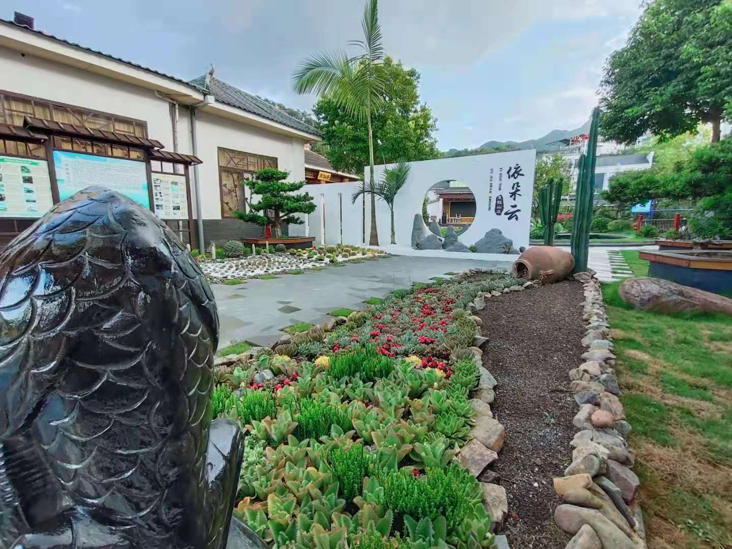 資興市依朵云山莊有限公司,資興市依朵云山莊,依朵云山莊,景區山莊,餐飲,住宿,東江湖景區住宿哪家好
